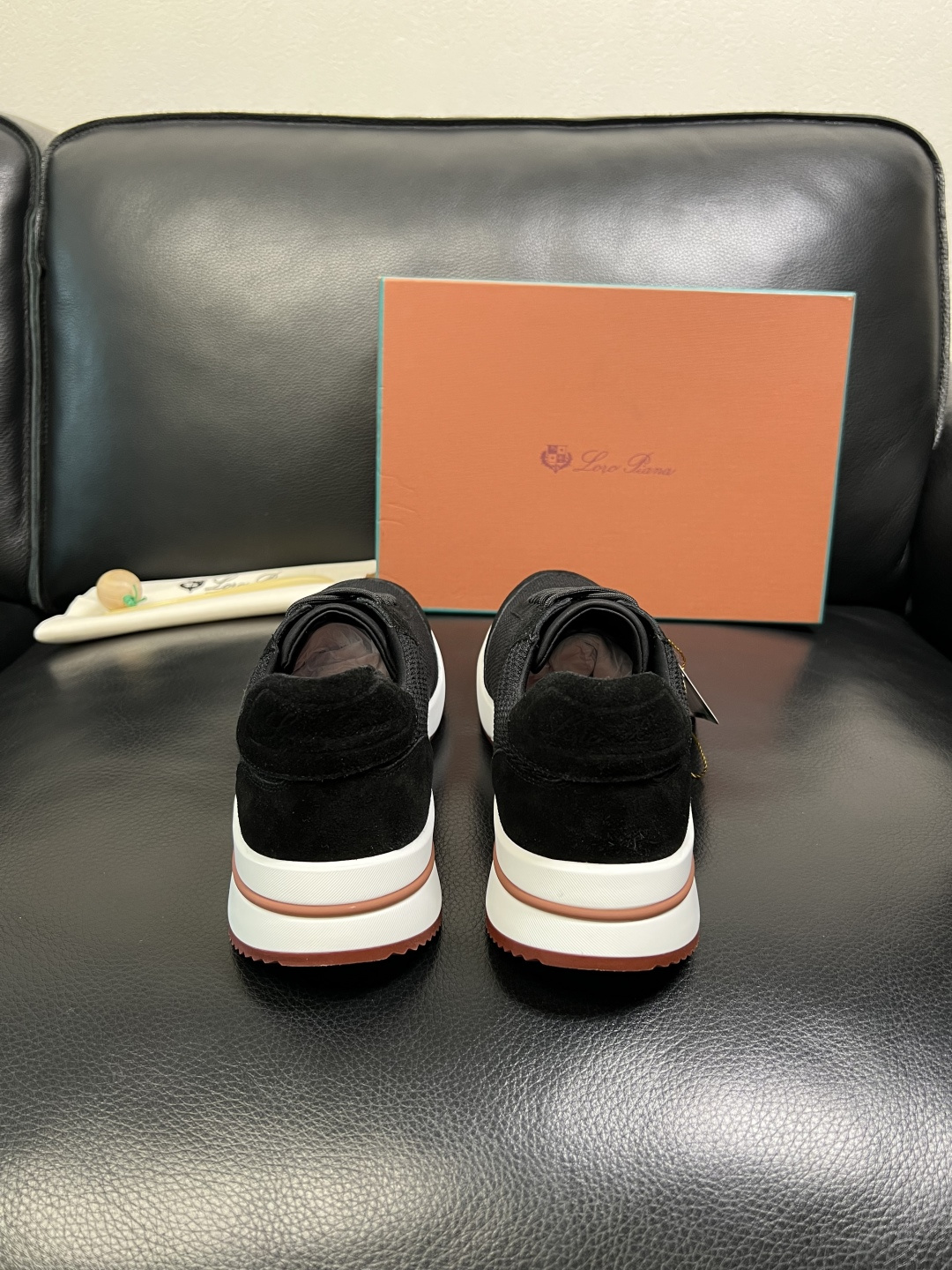 Loro Piana 高品质 顶级工艺品 诺悠翩雅 新品专柜同步原厂配置，鞋面意大利进口牛皮面料，高品质