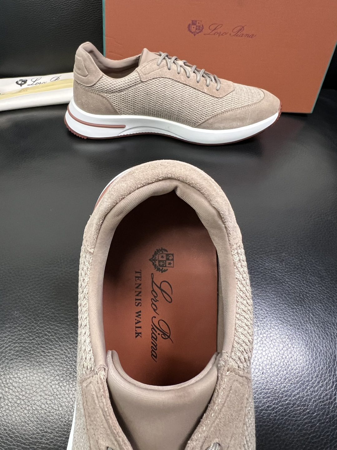 Loro Piana 高品质 顶级工艺品 诺悠翩雅 新品专柜同步原厂配置，鞋面意大利进口牛皮面料，高品质