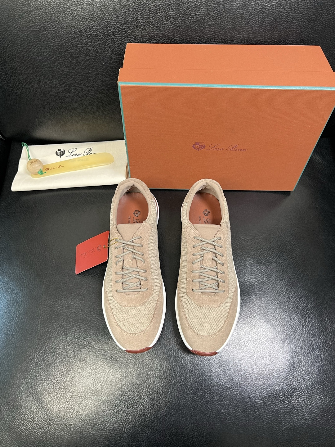 Loro Piana 高品质 顶级工艺品 诺悠翩雅 新品专柜同步原厂配置，鞋面意大利进口牛皮面料，高品质