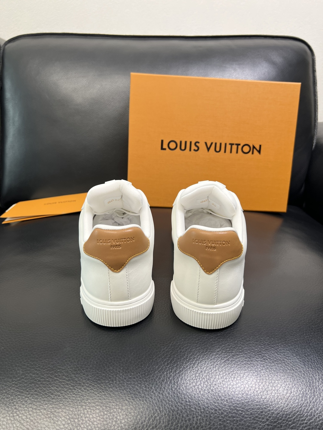 Lv 高品质 顶级工艺品 路易威登，运动板鞋专柜同步，鞋面意大利进口，高品质拼接缤纷色彩复杂工艺品，进口