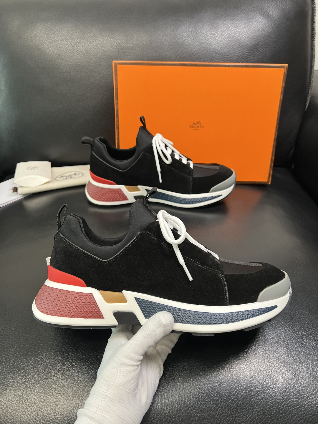 Hermes 高品质 顶级工艺品 爱马仕 专柜同步发售原厂配置，意大利进口原版牛皮面料，高品质拼接工艺，