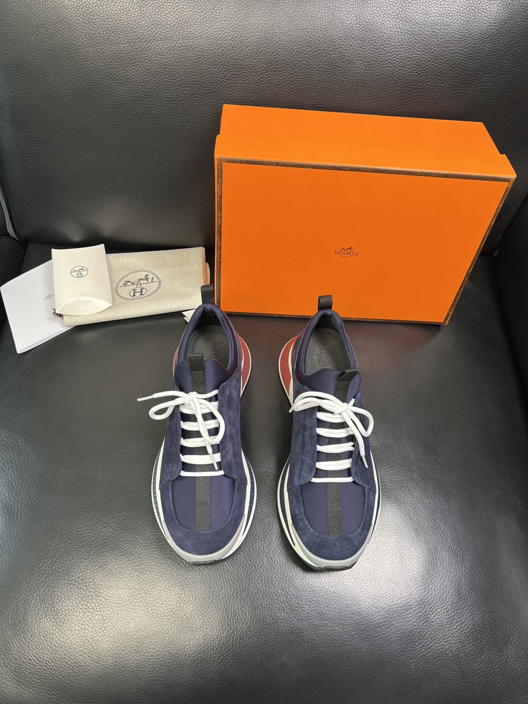 Hermes 高品质 顶级工艺品 爱马仕 专柜同步发售原厂配置，意大利进口原版牛皮面料，高品质拼接工艺，