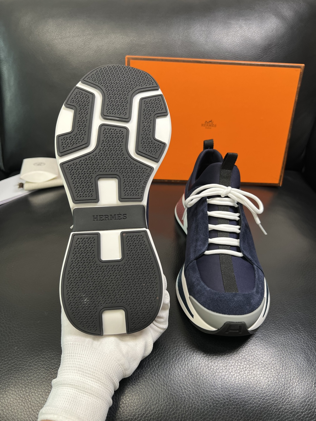 Hermes 高品质 顶级工艺品 爱马仕 专柜同步发售原厂配置，意大利进口原版牛皮面料，高品质拼接工艺，