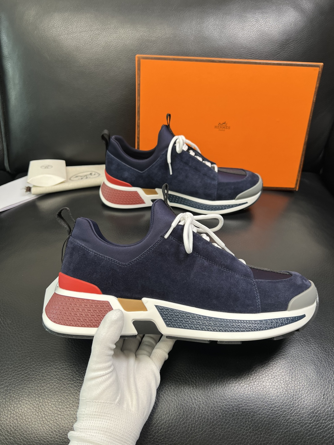 Hermes 高品质 顶级工艺品 爱马仕 专柜同步发售原厂配置，意大利进口原版牛皮面料，高品质拼接工艺，