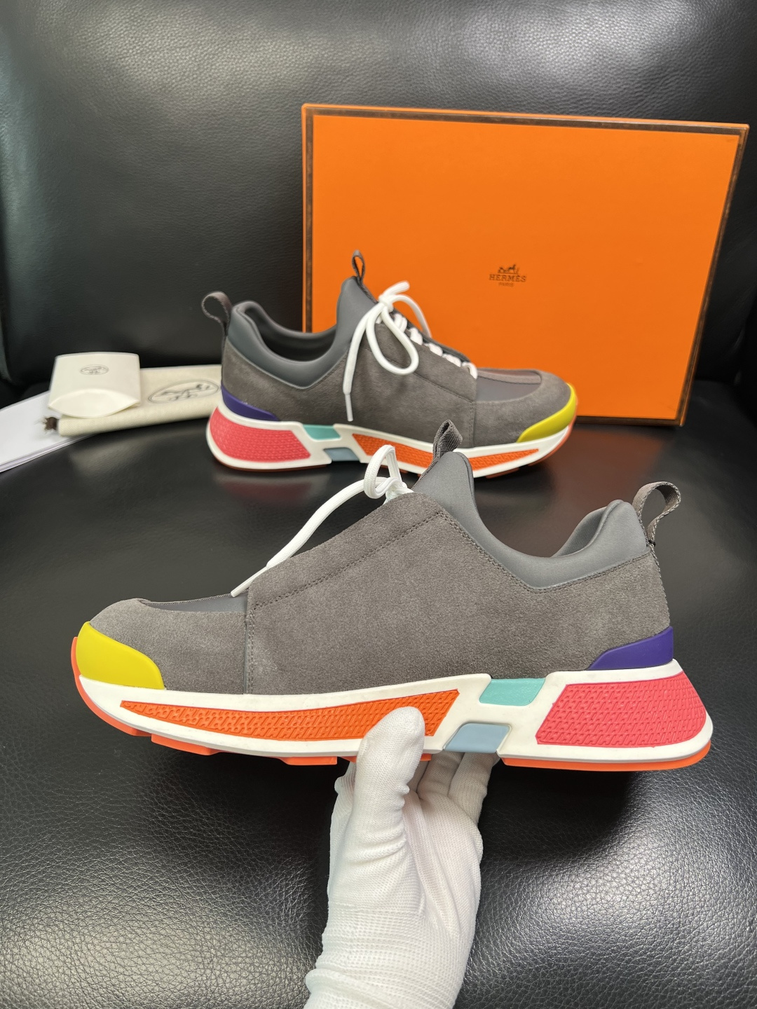 Hermes 高品质 顶级工艺品 爱马仕 专柜同步发售原厂配置，意大利进口原版牛皮面料，高品质拼接工艺，