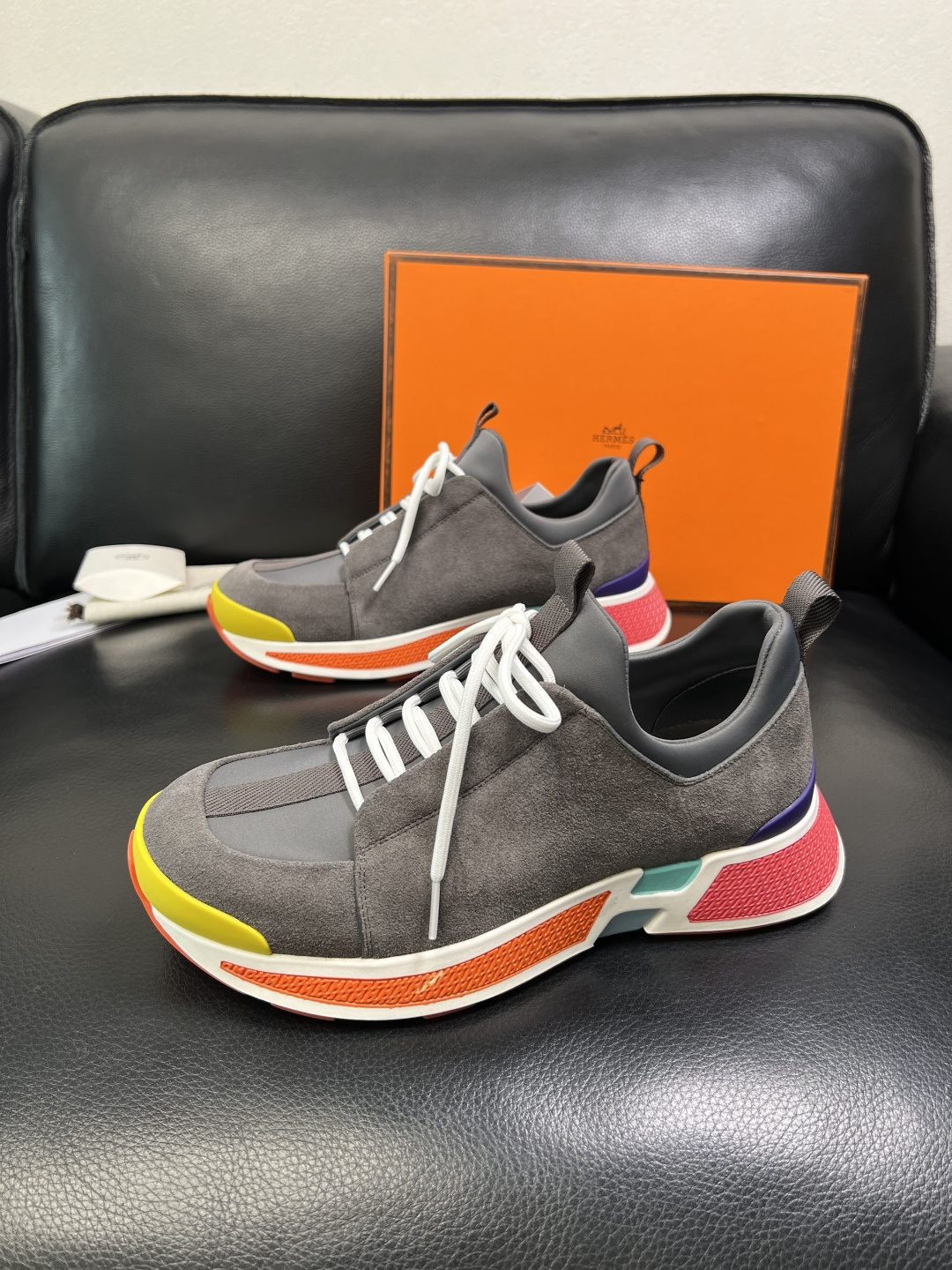 Hermes 高品质 顶级工艺品 爱马仕 专柜同步发售原厂配置，意大利进口原版牛皮面料，高品质拼接工艺，