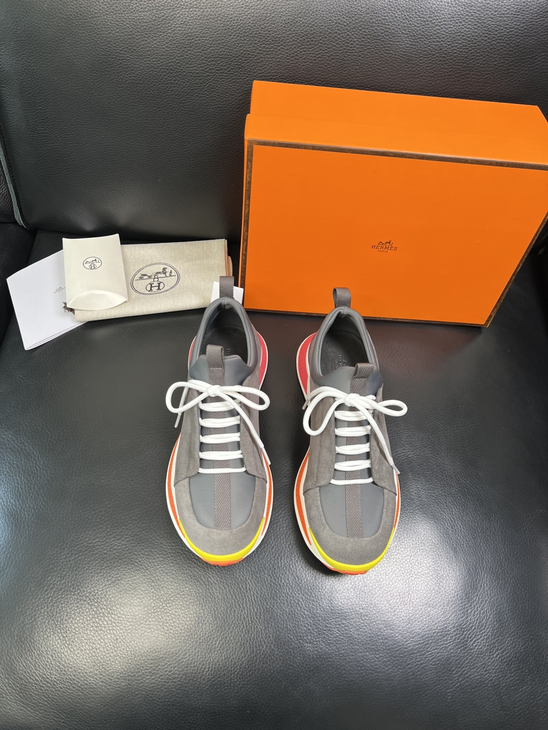 Hermes 高品质 顶级工艺品 爱马仕 专柜同步发售原厂配置，意大利进口原版牛皮面料，高品质拼接工艺，