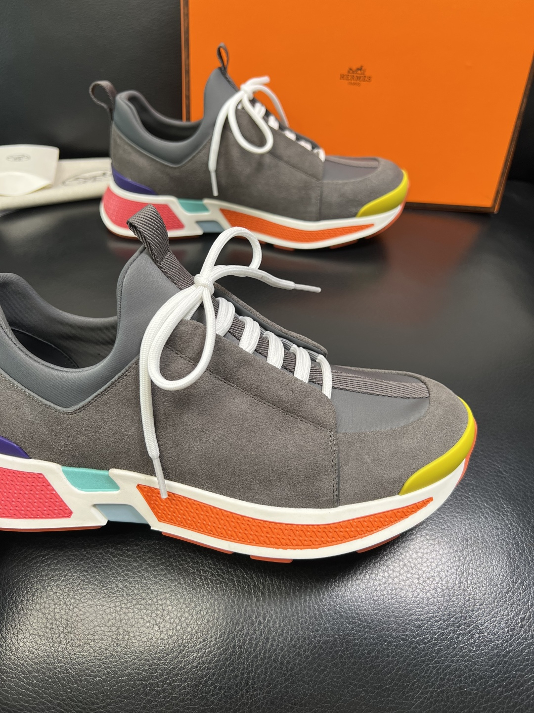 Hermes 高品质 顶级工艺品 爱马仕 专柜同步发售原厂配置，意大利进口原版牛皮面料，高品质拼接工艺，