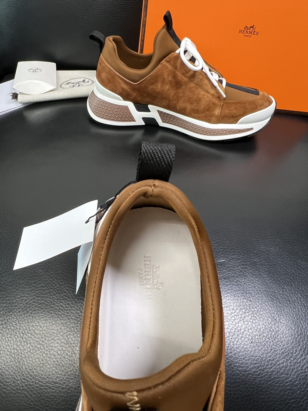 Hermes 高品质 顶级工艺品 爱马仕 专柜同步发售原厂配置，意大利进口原版牛皮面料，高品质拼接工艺，