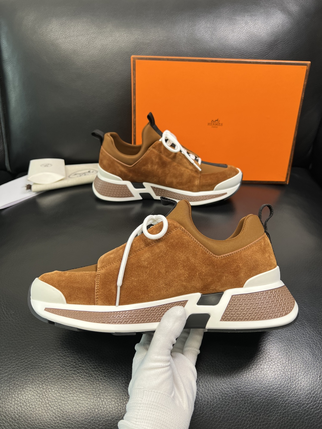 Hermes 高品质 顶级工艺品 爱马仕 专柜同步发售原厂配置，意大利进口原版牛皮面料，高品质拼接工艺，