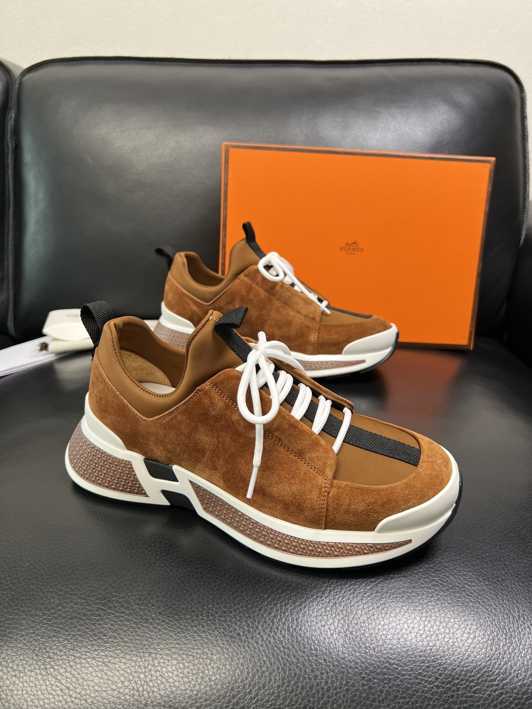 Hermes 高品质 顶级工艺品 爱马仕 专柜同步发售原厂配置，意大利进口原版牛皮面料，高品质拼接工艺，