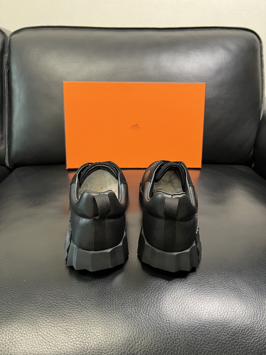 带飞机盒 Hermes 高品质 顶级工艺品 爱马仕 专柜同步发售原厂配置，意大利进口原版牛皮面料，高品质