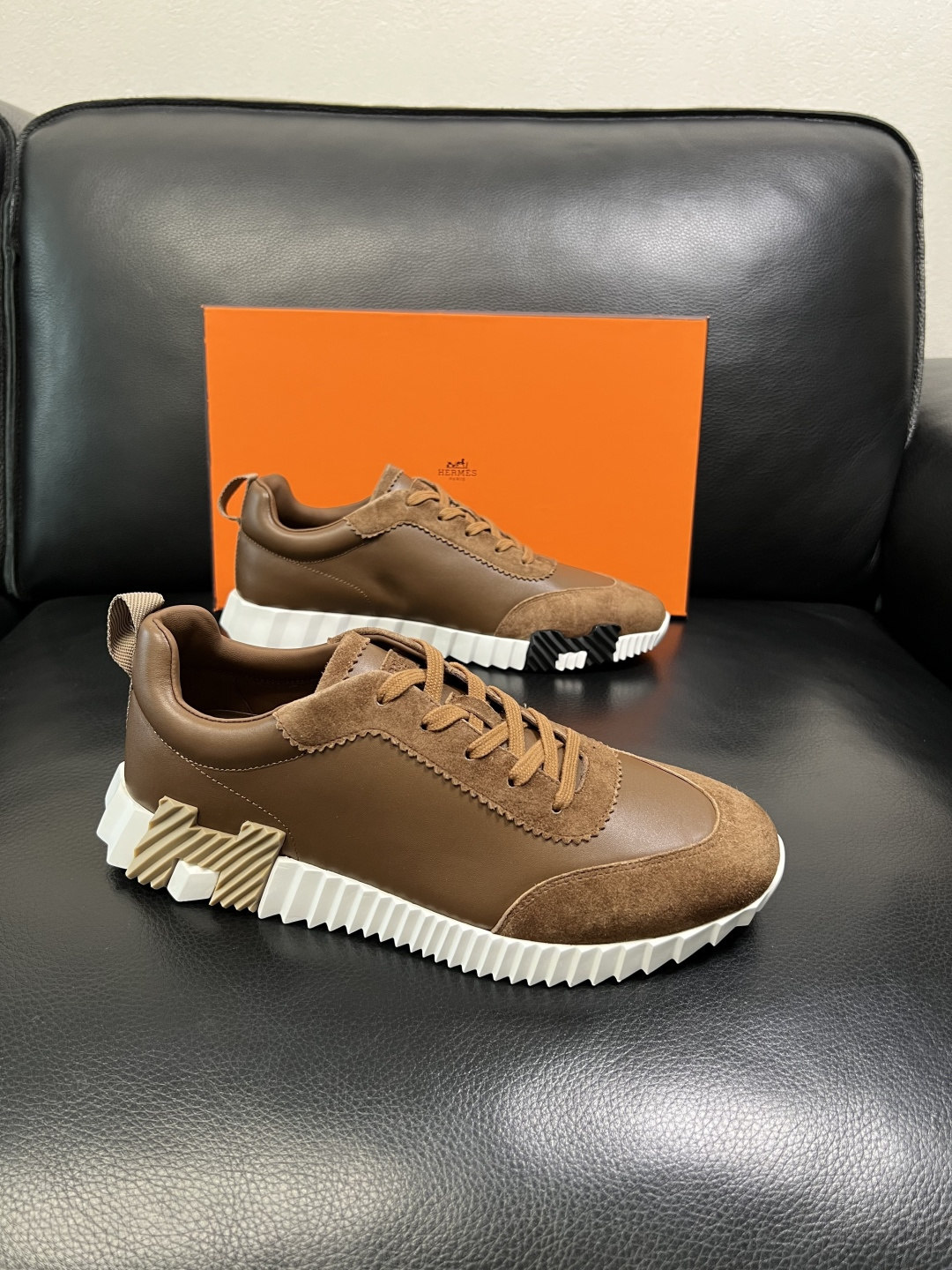 带飞机盒 Hermes 高品质 顶级工艺品 爱马仕 专柜同步发售原厂配置，意大利进口原版牛皮面料，高品质