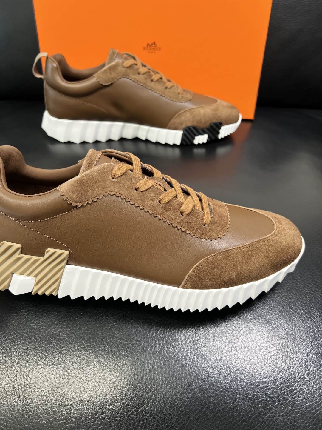 带飞机盒 Hermes 高品质 顶级工艺品 爱马仕 专柜同步发售原厂配置，意大利进口原版牛皮面料，高品质