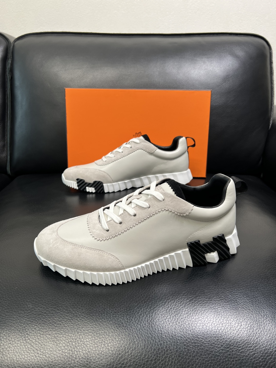 带飞机盒 Hermes 高品质 顶级工艺品 爱马仕 专柜同步发售原厂配置，意大利进口原版牛皮面料，高品质