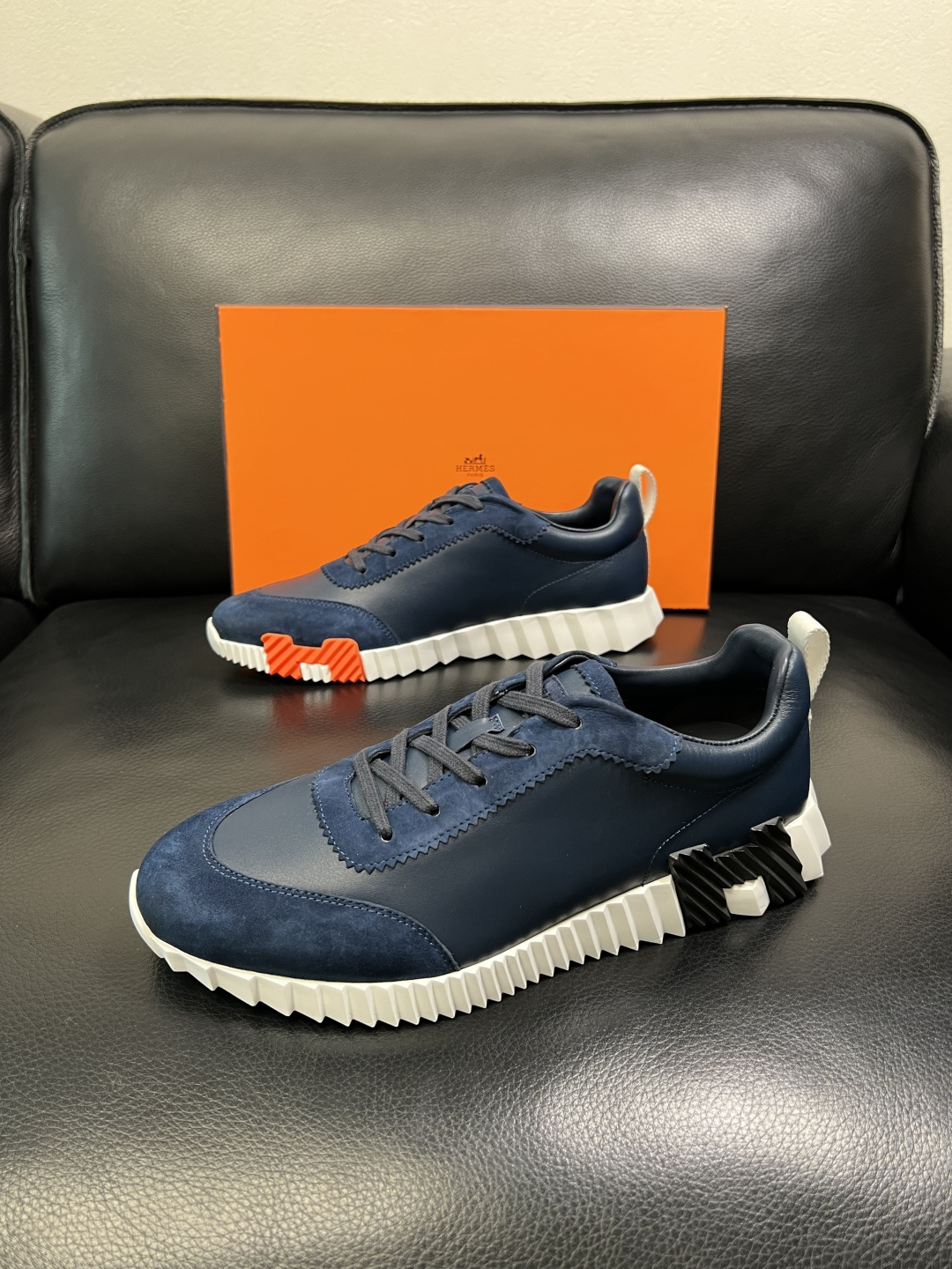 带飞机盒 Hermes 高品质 顶级工艺品 爱马仕 专柜同步发售原厂配置，意大利进口原版牛皮面料，高品质