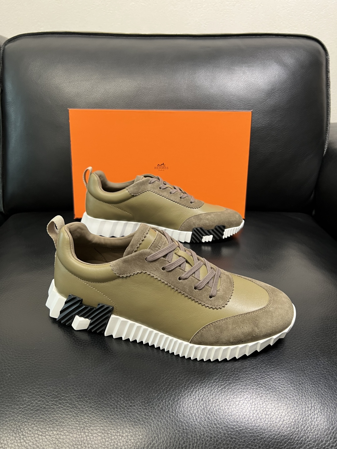 带飞机盒 Hermes 高品质 顶级工艺品 爱马仕 专柜同步发售原厂配置，意大利进口原版牛皮面料，高品质