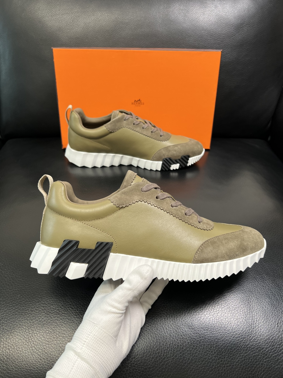 带飞机盒 Hermes 高品质 顶级工艺品 爱马仕 专柜同步发售原厂配置，意大利进口原版牛皮面料，高品质