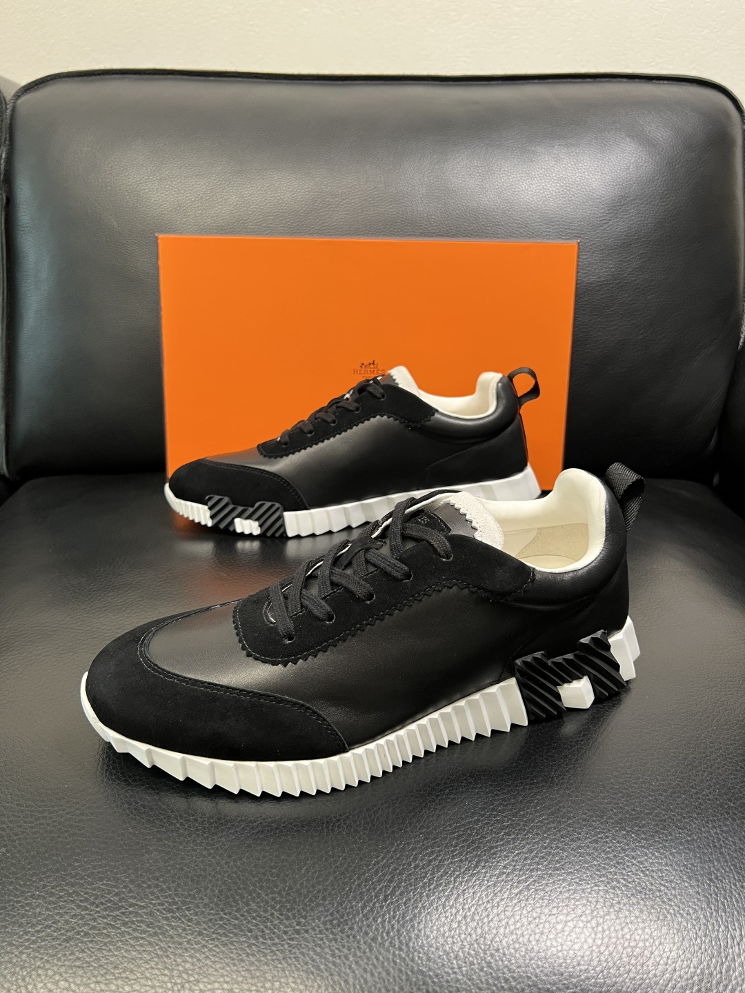 带飞机盒 Hermes 高品质 顶级工艺品 爱马仕 专柜同步发售原厂配置，意大利进口原版牛皮面料，高品质