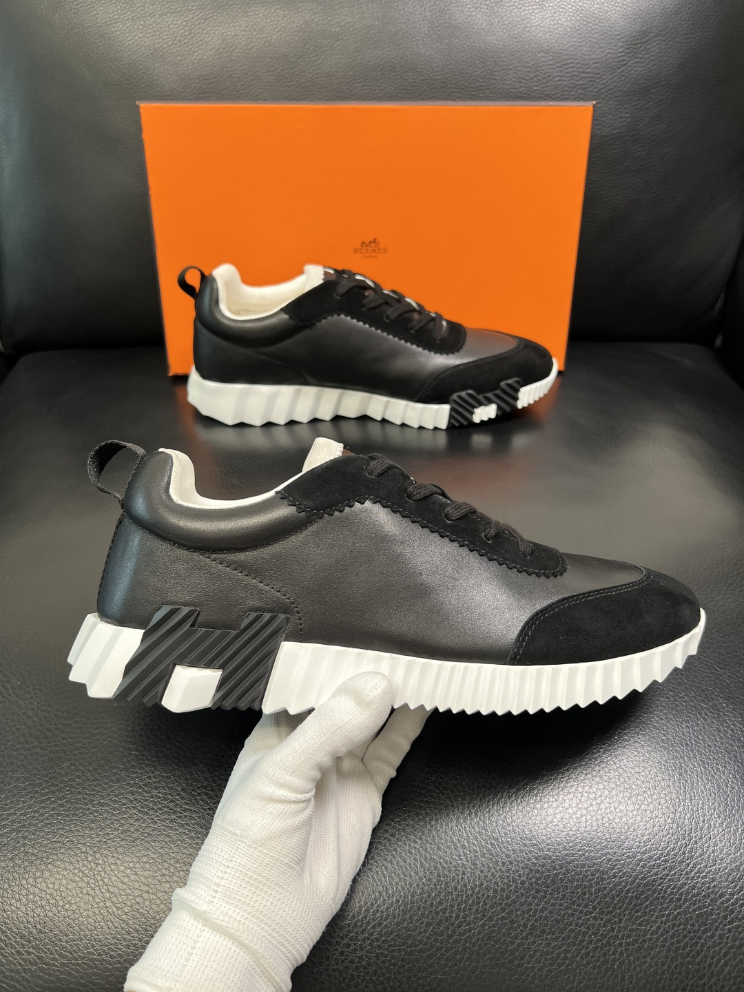 带飞机盒 Hermes 高品质 顶级工艺品 爱马仕 专柜同步发售原厂配置，意大利进口原版牛皮面料，高品质