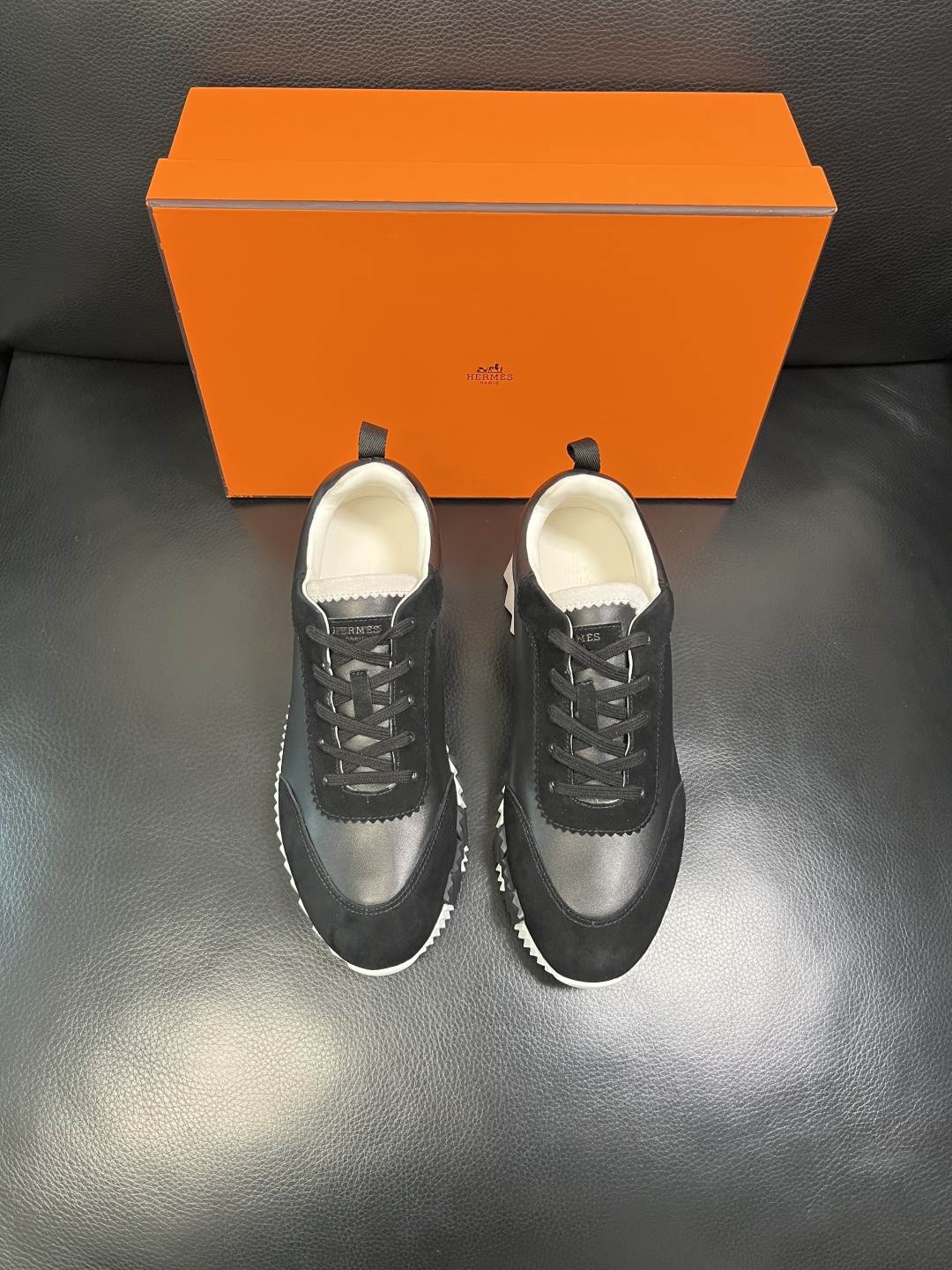 带飞机盒 Hermes 高品质 顶级工艺品 爱马仕 专柜同步发售原厂配置，意大利进口原版牛皮面料，高品质