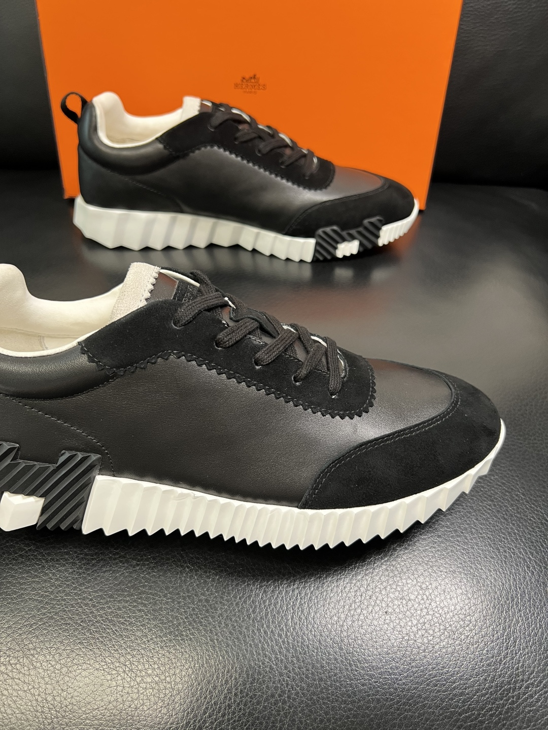 带飞机盒 Hermes 高品质 顶级工艺品 爱马仕 专柜同步发售原厂配置，意大利进口原版牛皮面料，高品质