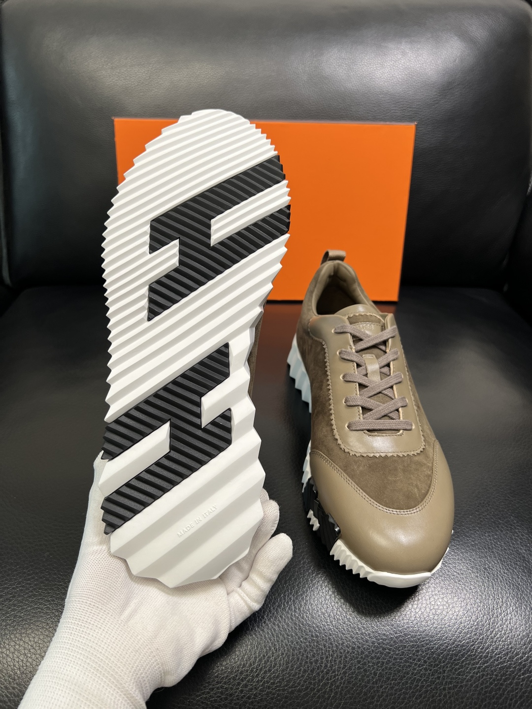 带飞机盒 Hermes 高品质 顶级工艺品 爱马仕 专柜同步发售原厂配置，意大利进口原版牛皮面料，高品质