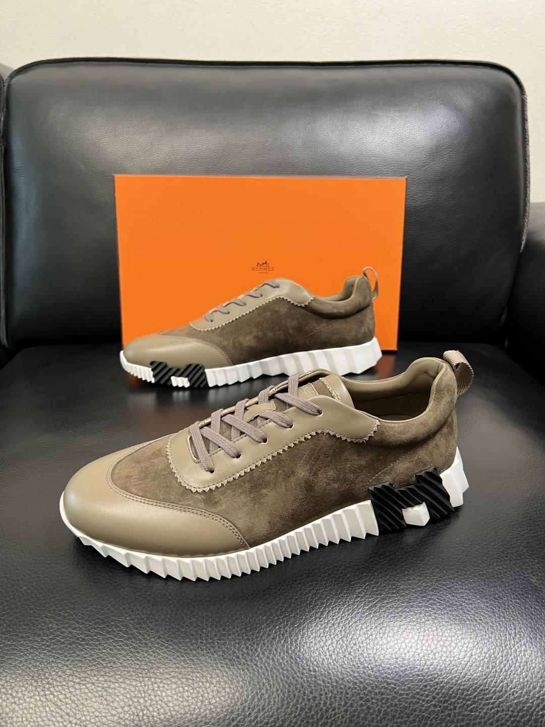 带飞机盒 Hermes 高品质 顶级工艺品 爱马仕 专柜同步发售原厂配置，意大利进口原版牛皮面料，高品质