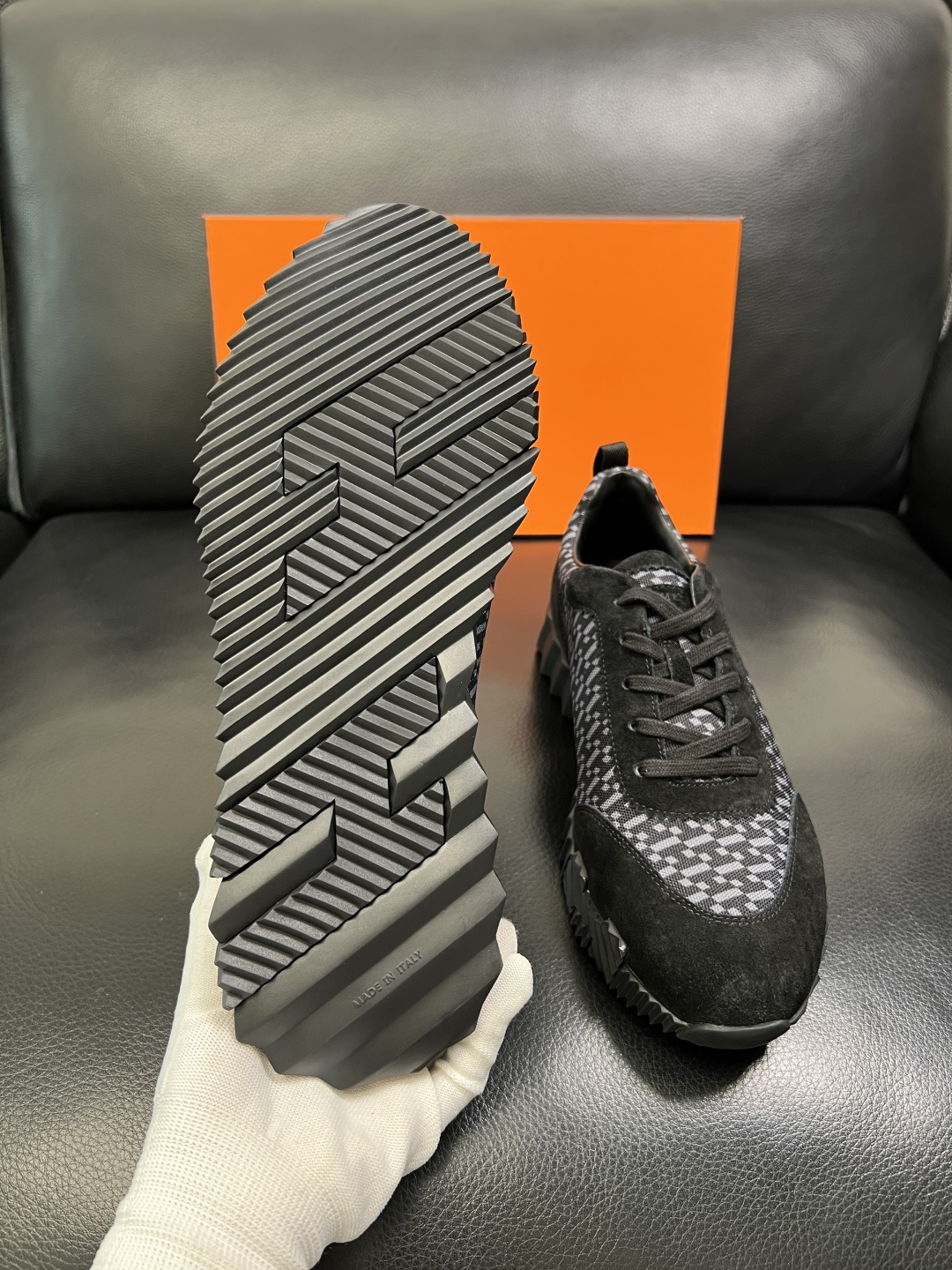 带飞机盒 Hermes 高品质 顶级工艺品 爱马仕 专柜同步发售原厂配置，意大利进口原版牛皮面料，高品质