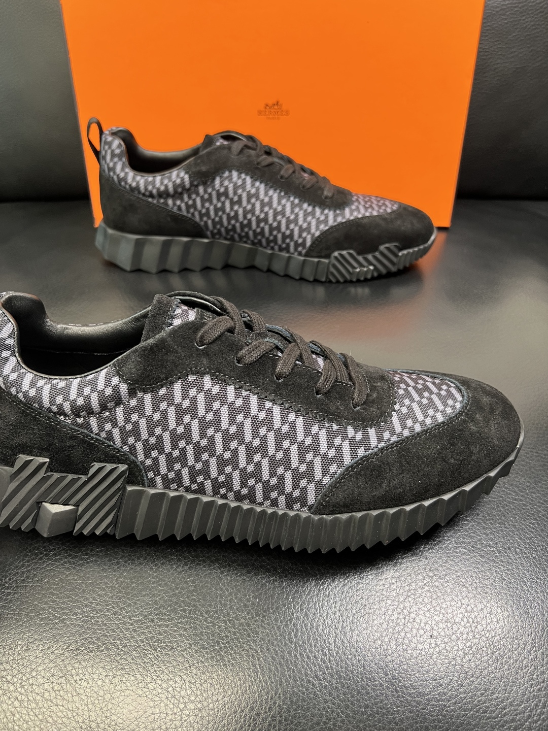 带飞机盒 Hermes 高品质 顶级工艺品 爱马仕 专柜同步发售原厂配置，意大利进口原版牛皮面料，高品质