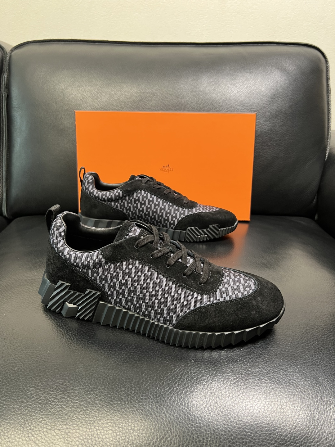 带飞机盒 Hermes 高品质 顶级工艺品 爱马仕 专柜同步发售原厂配置，意大利进口原版牛皮面料，高品质