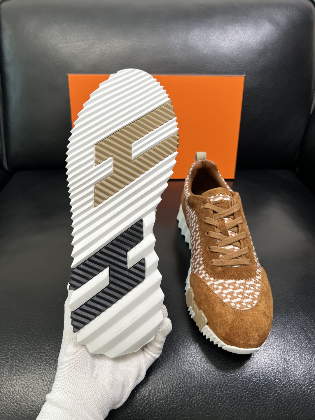 带飞机盒 Hermes 高品质 顶级工艺品 爱马仕 专柜同步发售原厂配置，意大利进口原版牛皮面料，高品质