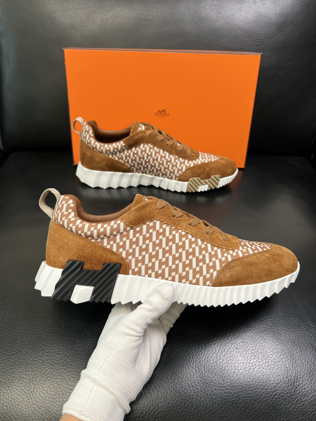 带飞机盒 Hermes 高品质 顶级工艺品 爱马仕 专柜同步发售原厂配置，意大利进口原版牛皮面料，高品质