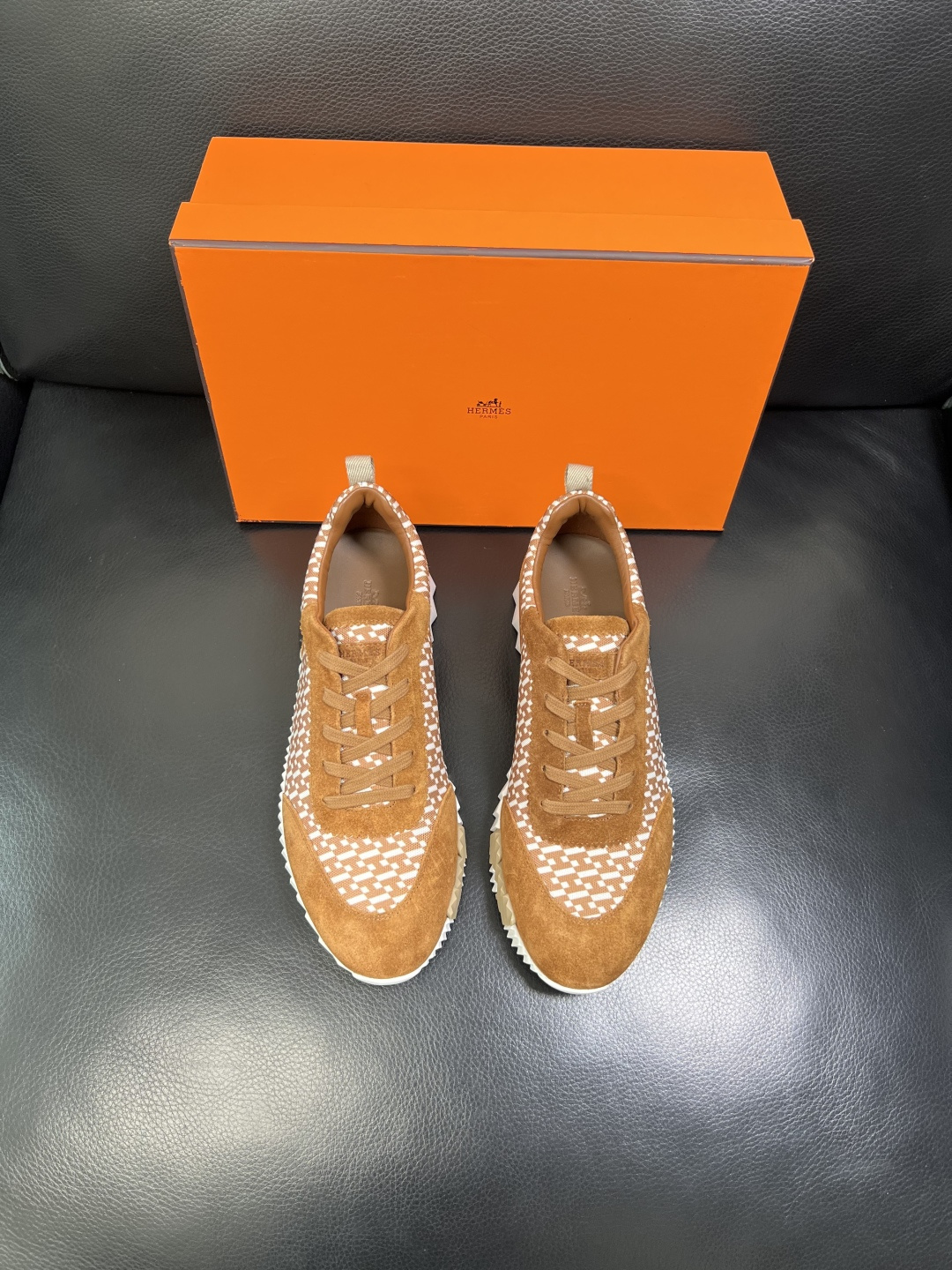 带飞机盒 Hermes 高品质 顶级工艺品 爱马仕 专柜同步发售原厂配置，意大利进口原版牛皮面料，高品质