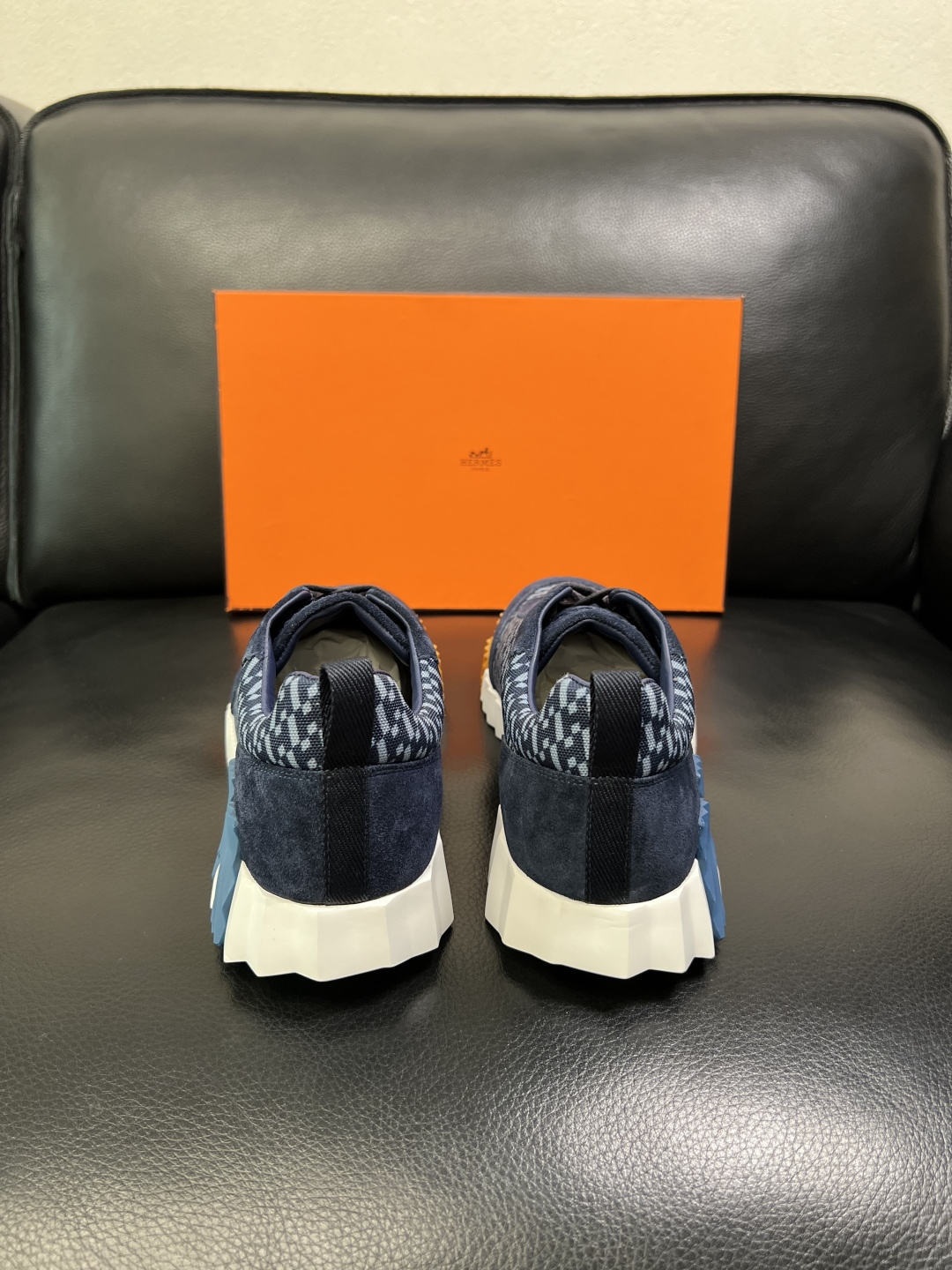 带飞机盒 Hermes 高品质 顶级工艺品 爱马仕 专柜同步发售原厂配置，意大利进口原版牛皮面料，高品质