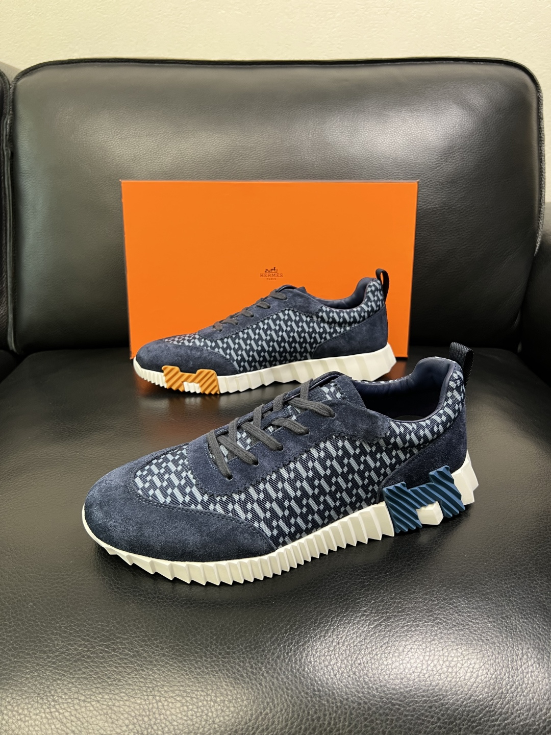 带飞机盒 Hermes 高品质 顶级工艺品 爱马仕 专柜同步发售原厂配置，意大利进口原版牛皮面料，高品质