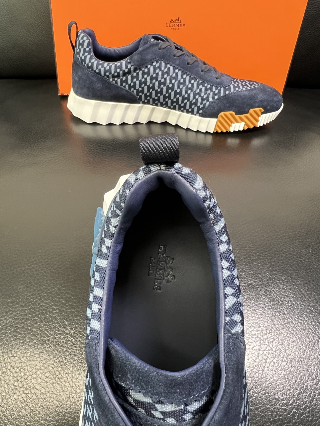 带飞机盒 Hermes 高品质 顶级工艺品 爱马仕 专柜同步发售原厂配置，意大利进口原版牛皮面料，高品质