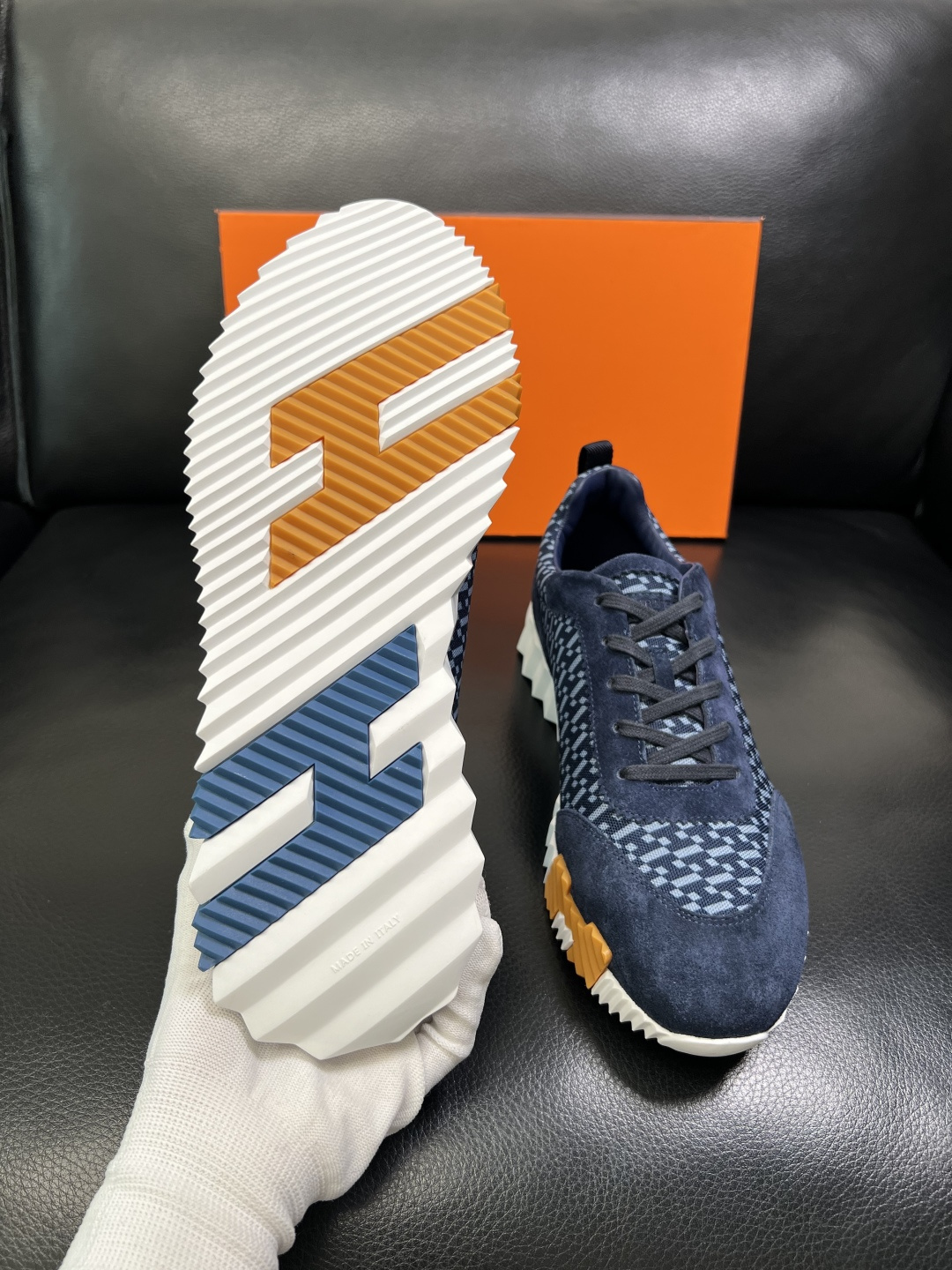 带飞机盒 Hermes 高品质 顶级工艺品 爱马仕 专柜同步发售原厂配置，意大利进口原版牛皮面料，高品质