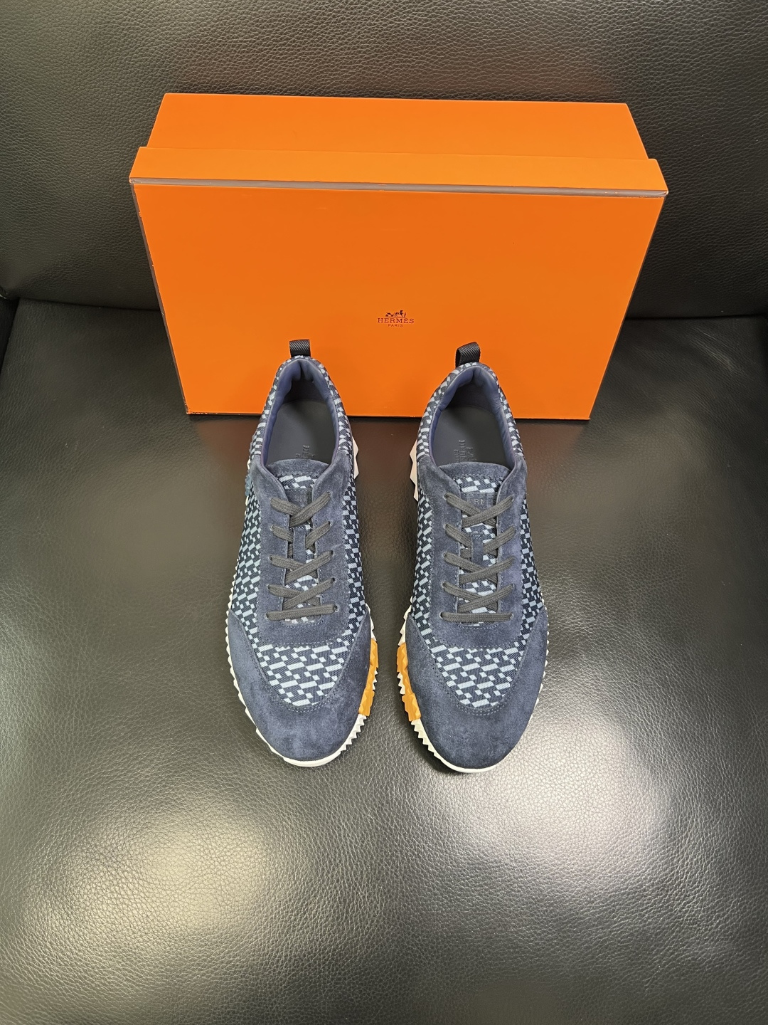 带飞机盒 Hermes 高品质 顶级工艺品 爱马仕 专柜同步发售原厂配置，意大利进口原版牛皮面料，高品质