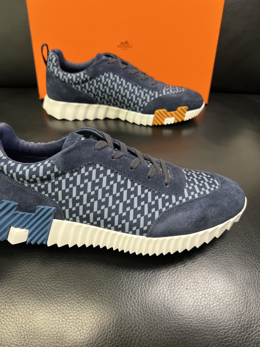 带飞机盒 Hermes 高品质 顶级工艺品 爱马仕 专柜同步发售原厂配置，意大利进口原版牛皮面料，高品质