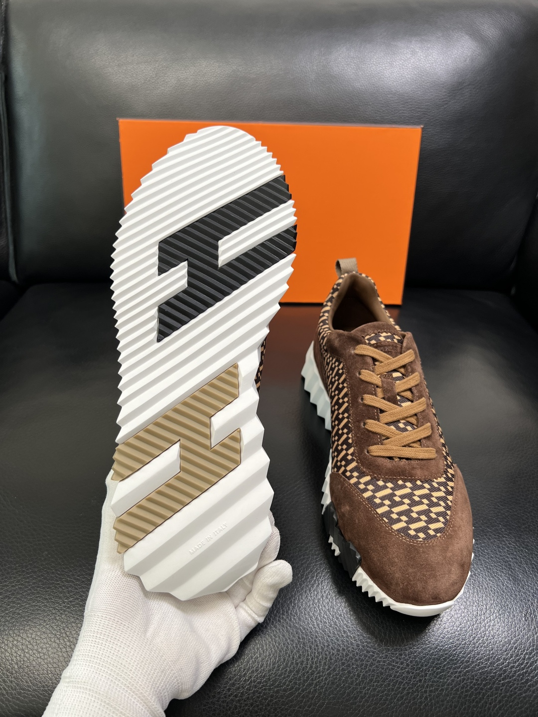 带飞机盒 Hermes 高品质 顶级工艺品 爱马仕 专柜同步发售原厂配置，意大利进口原版牛皮面料，高品质