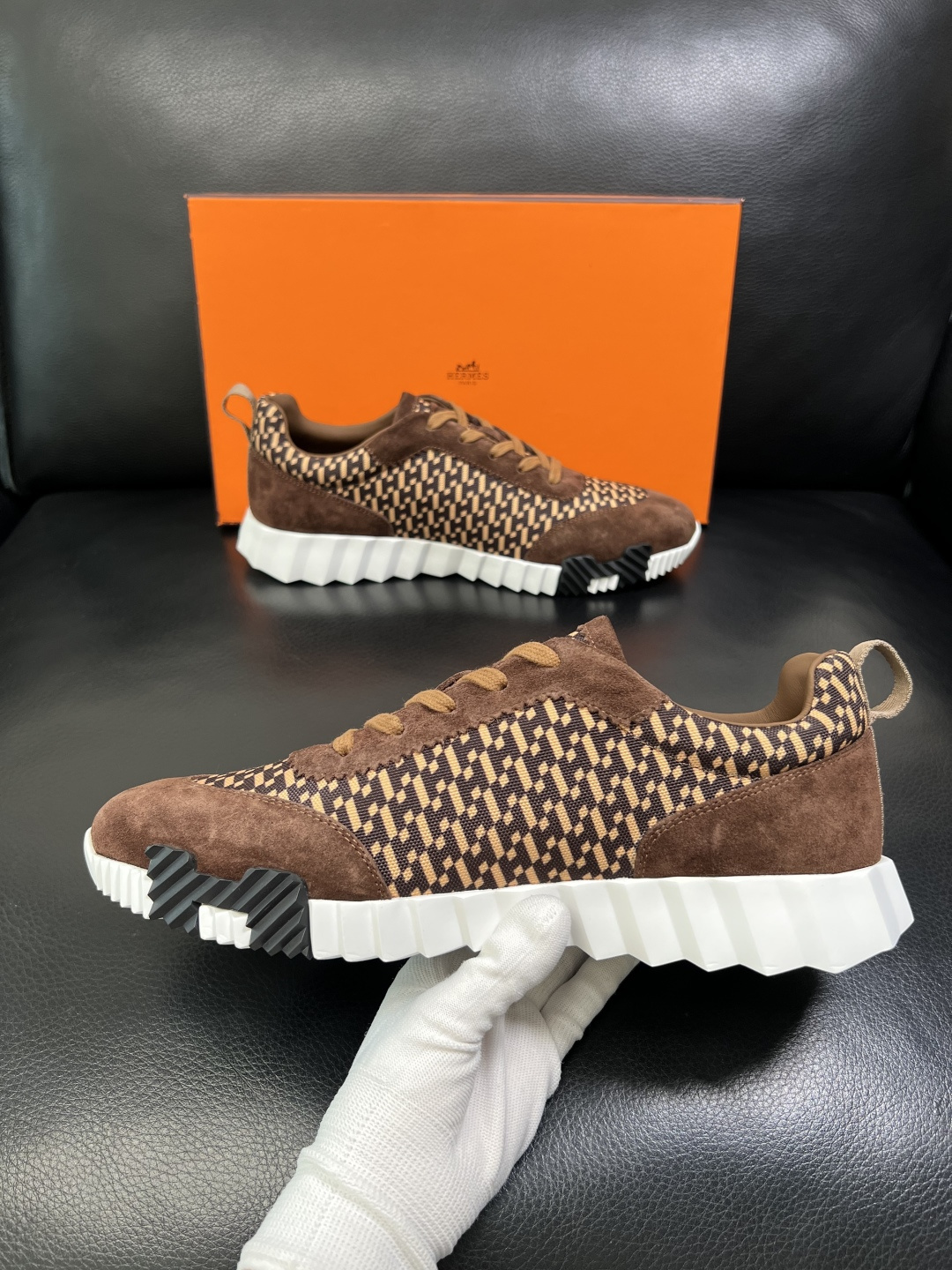 带飞机盒 Hermes 高品质 顶级工艺品 爱马仕 专柜同步发售原厂配置，意大利进口原版牛皮面料，高品质