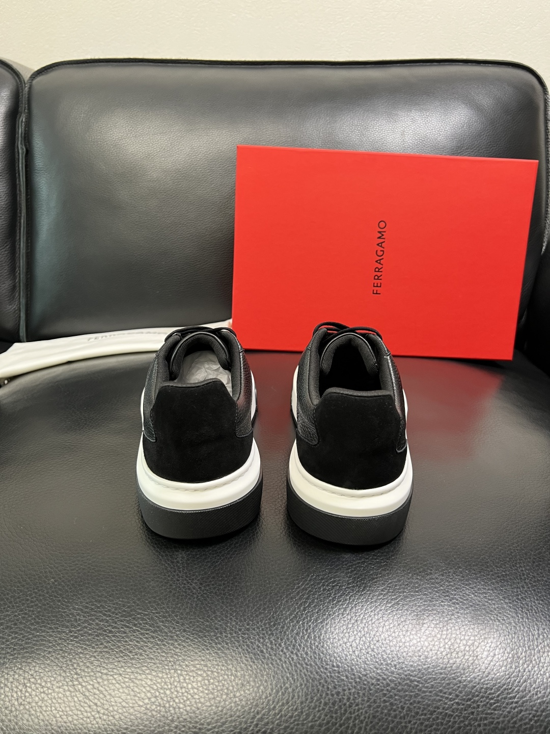 Ferragamo 高品质 顶级工艺品 菲拉格慕 专柜同步发售原厂配置，意大利进口原版牛皮，进口水染牛里