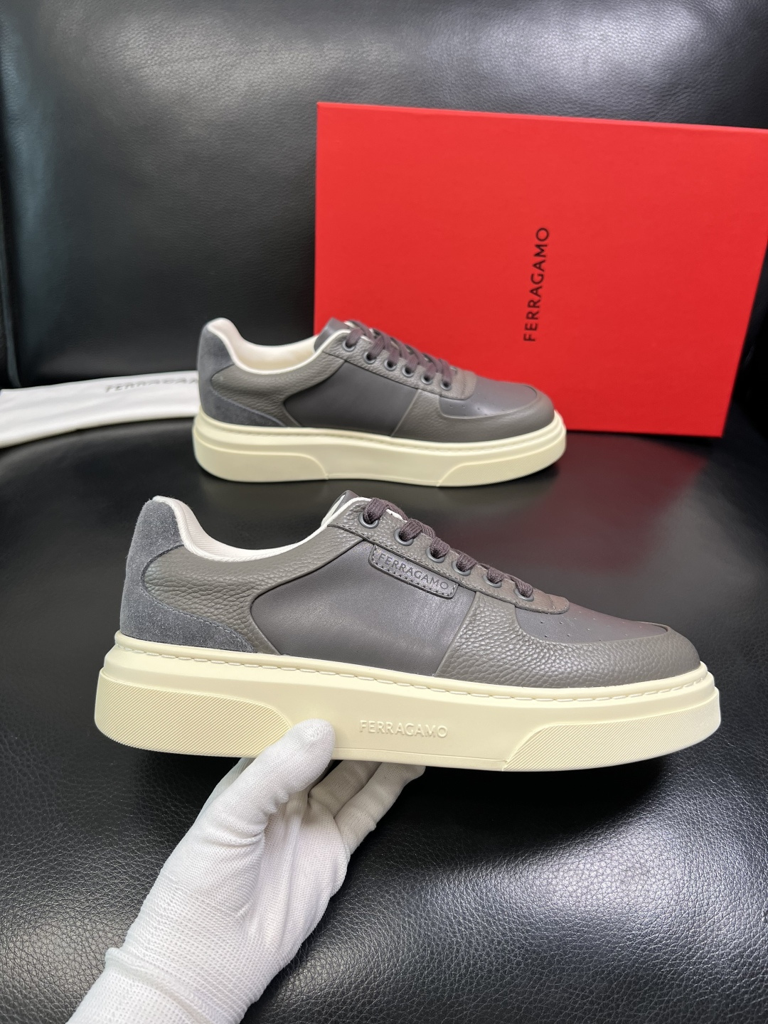 Ferragamo 高品质 顶级工艺品 菲拉格慕 专柜同步发售原厂配置，意大利进口原版牛皮，进口水染牛里