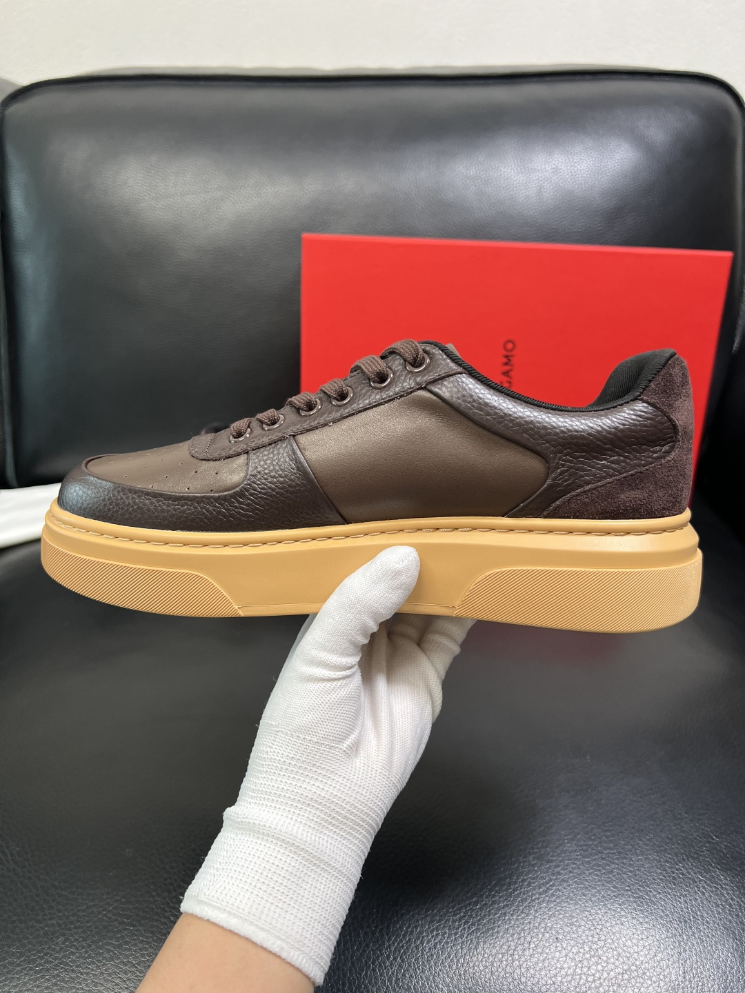 Ferragamo 高品质 顶级工艺品 菲拉格慕 专柜同步发售原厂配置，意大利进口原版牛皮，进口水染牛里