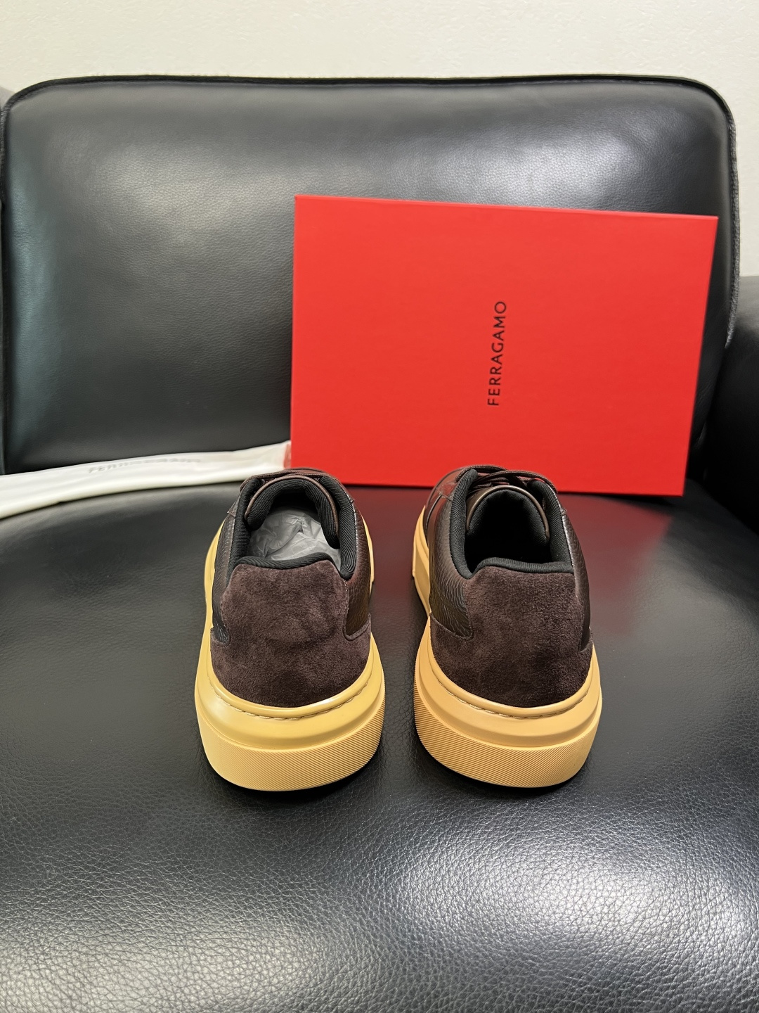 Ferragamo 高品质 顶级工艺品 菲拉格慕 专柜同步发售原厂配置，意大利进口原版牛皮，进口水染牛里