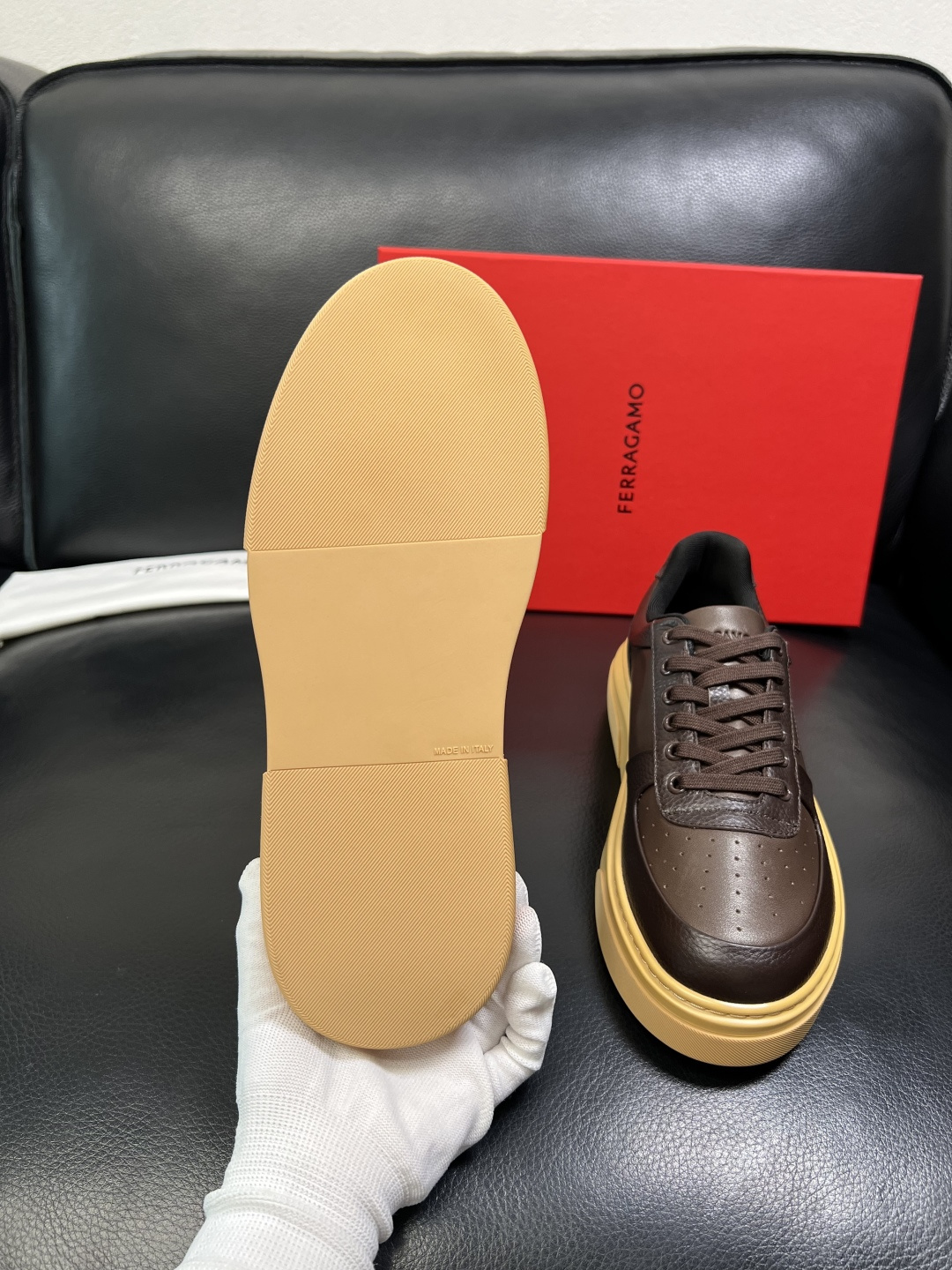 Ferragamo 高品质 顶级工艺品 菲拉格慕 专柜同步发售原厂配置，意大利进口原版牛皮，进口水染牛里