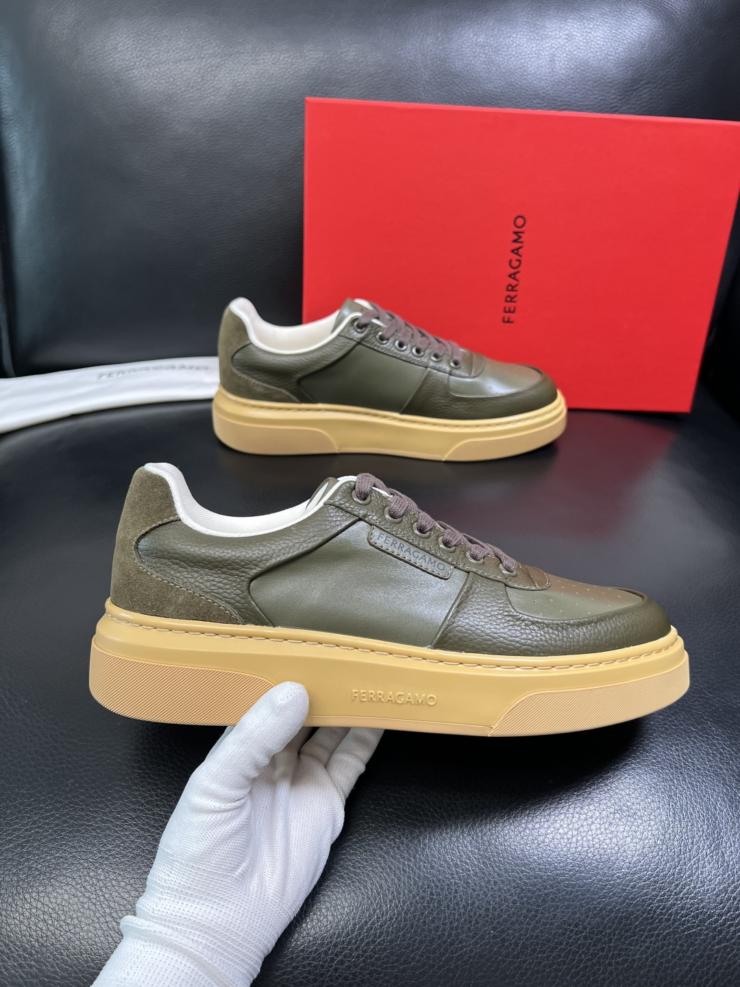 Ferragamo 高品质 顶级工艺品 菲拉格慕 专柜同步发售原厂配置，意大利进口原版牛皮，进口水染牛里