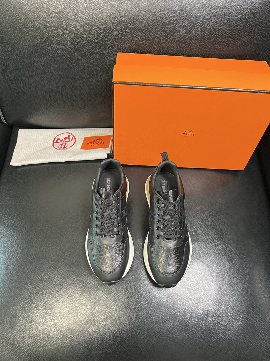 Hermes 顶级工艺品 爱马仕 专柜同步 原厂配置，意大利进口原版牛皮面料，高品质拼接工艺，全进口水染