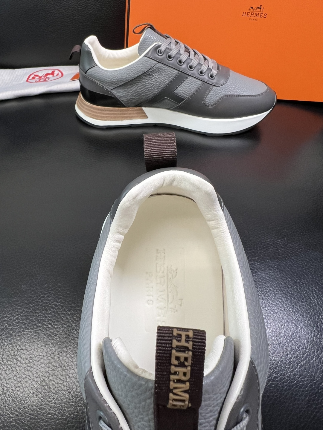 Hermes 顶级工艺品 爱马仕 专柜同步 原厂配置，意大利进口原版牛皮面料，高品质拼接工艺，全进口水染